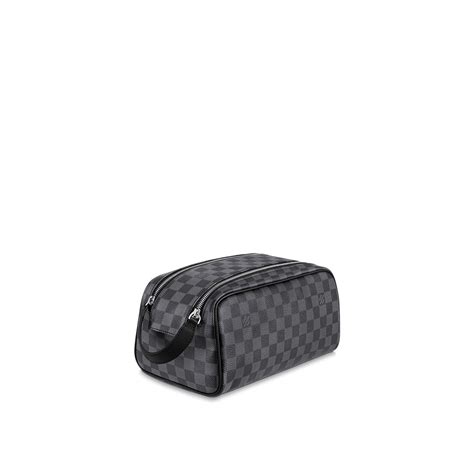 wash bag louis vuitton|Louis Vuitton dopp kit.